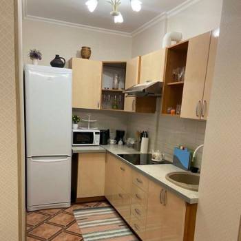 Сдается 1-комнатная квартира, 41 м²