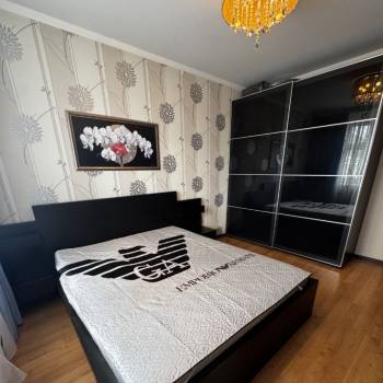 Сдается Многокомнатная квартира, 80 м²