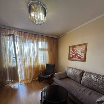Сдается Многокомнатная квартира, 80 м²