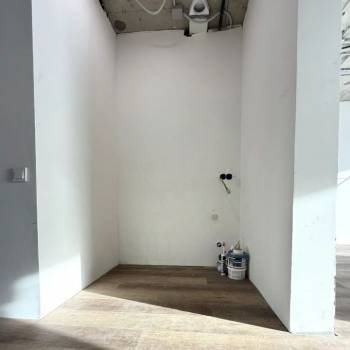 Продается Многокомнатная квартира, 90,8 м²