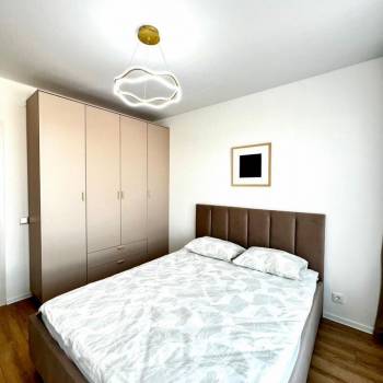 Сдается 1-комнатная квартира, 42 м²