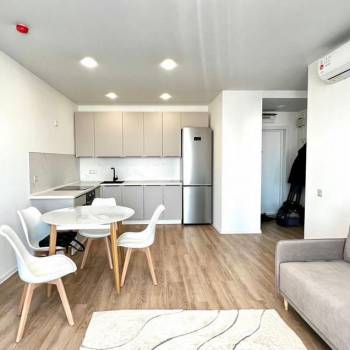 Сдается 1-комнатная квартира, 42 м²