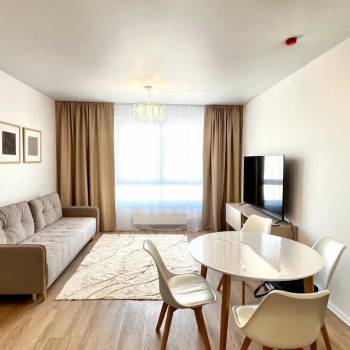 Сдается 1-комнатная квартира, 42 м²