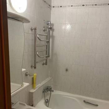 Сдается Многокомнатная квартира, 84 м²