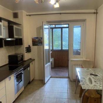 Сдается Многокомнатная квартира, 84 м²