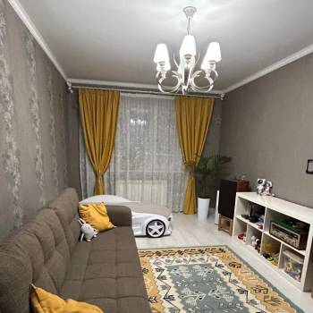 Продается 1-комнатная квартира, 44 м²