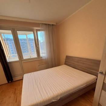 Сдается Многокомнатная квартира, 80 м²