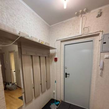 Сдается Многокомнатная квартира, 80 м²