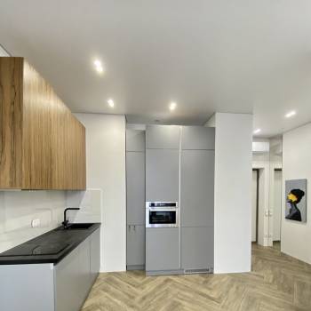 Сдается 1-комнатная квартира, 42 м²