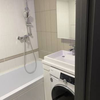 Сдается 1-комнатная квартира, 42 м²