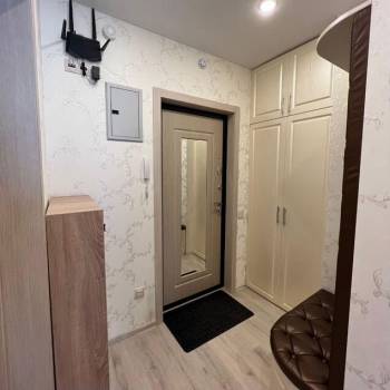 Сдается 1-комнатная квартира, 42 м²