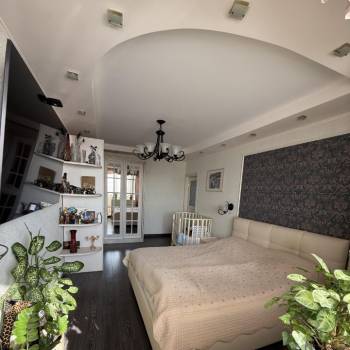 Продается 2-х комнатная квартира, 58,2 м²
