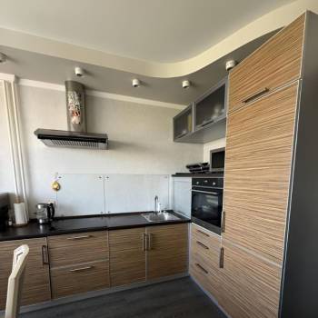 Продается 2-х комнатная квартира, 58,2 м²