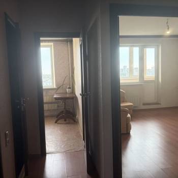 Продается 1-комнатная квартира, 40,6 м²