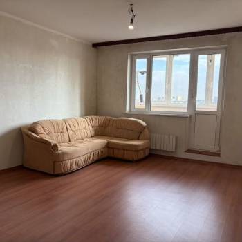 Продается 1-комнатная квартира, 40,6 м²