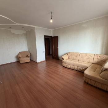 Продается 1-комнатная квартира, 40,6 м²