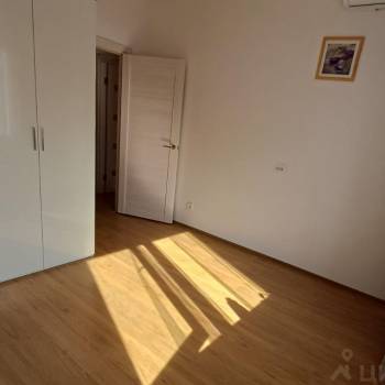 Продается 1-комнатная квартира, 33 м²