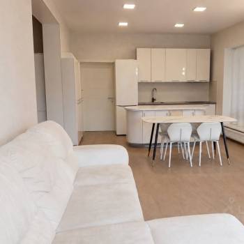 Сдается Дом, 216 м²
