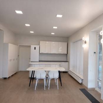 Сдается Дом, 216 м²