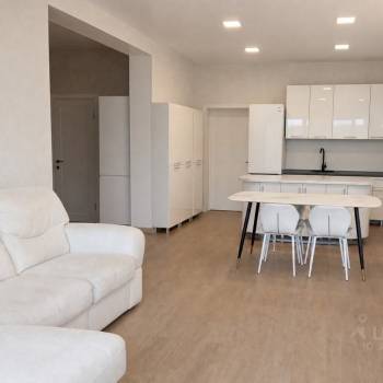 Сдается Дом, 216 м²