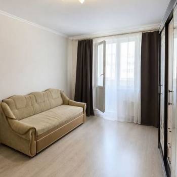 Продается 1-комнатная квартира, 37,5 м²