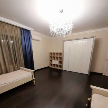 Сдается Дом, 240 м²