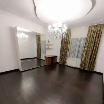 Сдается Дом, 240 м²