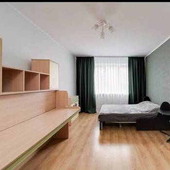 Сдается Многокомнатная квартира, 160 м²