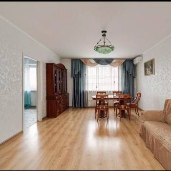 Сдается Многокомнатная квартира, 160 м²