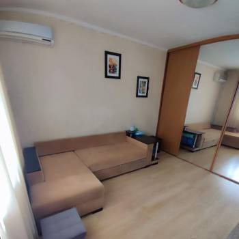 Продается 1-комнатная квартира, 35 м²