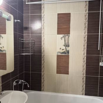 Сдается 2-х комнатная квартира, 75 м²