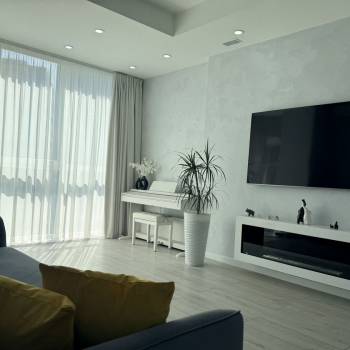 Продается 3-х комнатная квартира, 105 м²