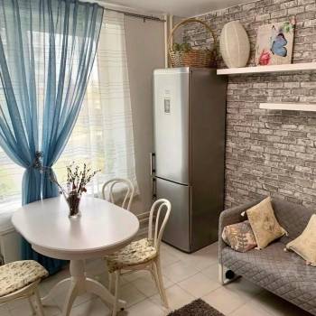 Сдается 1-комнатная квартира, 43 м²
