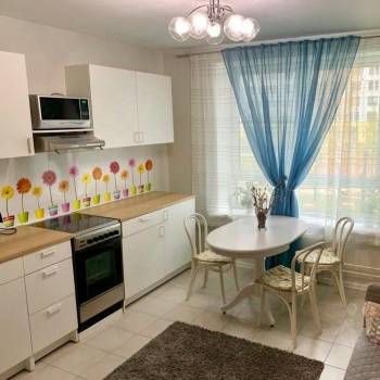 Сдается 1-комнатная квартира, 43 м²