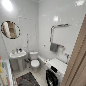 Продается 1-комнатная квартира, 42,5 м²