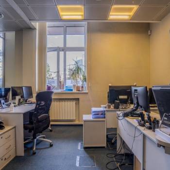 Продается Нежилое помещение, 192 м²