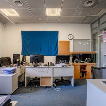 Продается Нежилое помещение, 192 м²