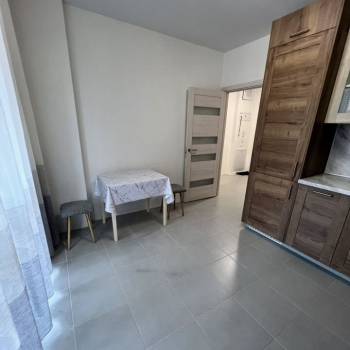 Сдается 1-комнатная квартира, 43 м²
