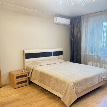 Сдается 1-комнатная квартира, 42 м²