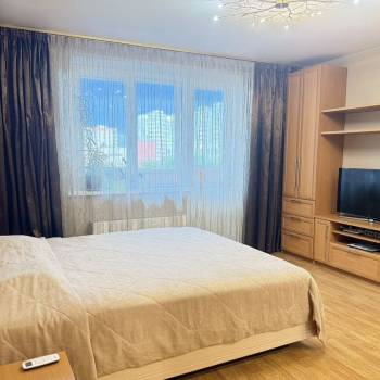 Сдается 1-комнатная квартира, 42 м²