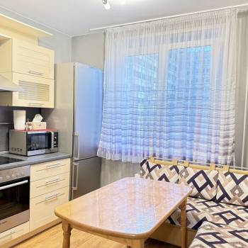 Сдается 1-комнатная квартира, 42 м²