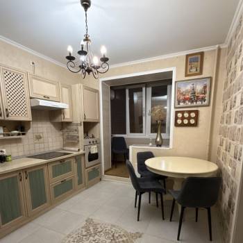 Продается 2-х комнатная квартира, 57,7 м²