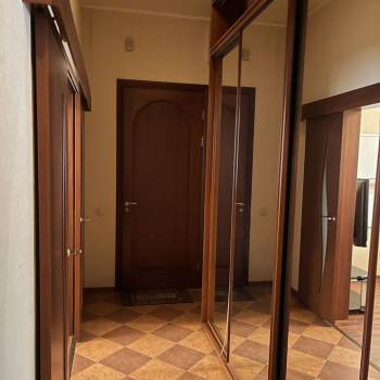 Продается 1-комнатная квартира, 37 м²