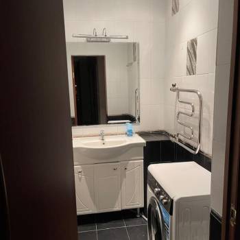 Продается 1-комнатная квартира, 37 м²