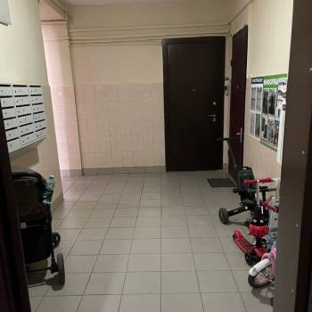 Продается 1-комнатная квартира, 37 м²