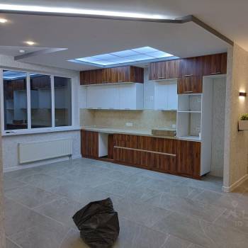 Продается 2-х комнатная квартира, 81 м²
