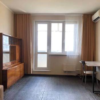 Сдается 1-комнатная квартира, 37,4 м²