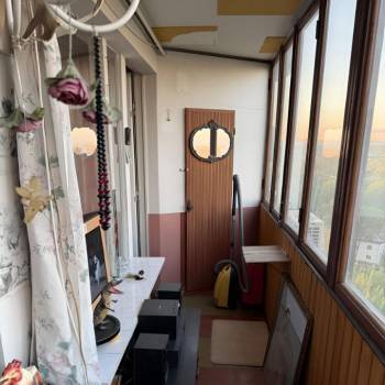 Продается 1-комнатная квартира, 35 м²