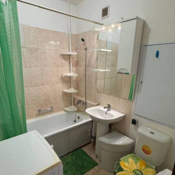 Сдается 1-комнатная квартира, 44 м²