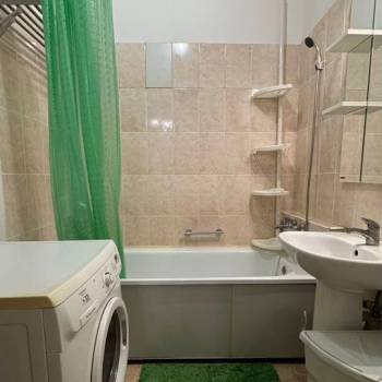 Сдается 1-комнатная квартира, 44 м²